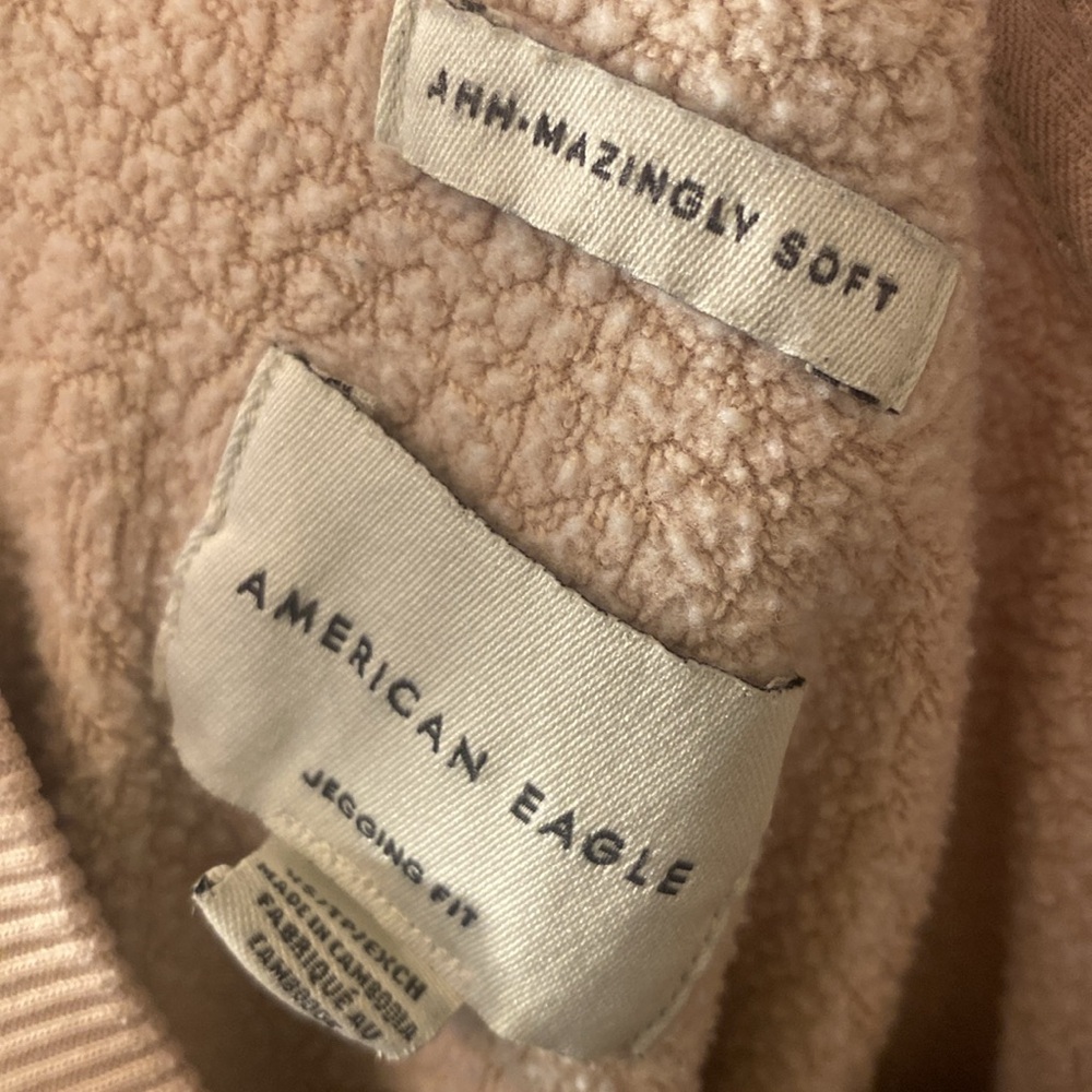 AMERICAN EAGLE Jegging Fit Ahh.Mazingly Soft Oversized Tie-Dye Sweatshirt - Picture 10 of 12
